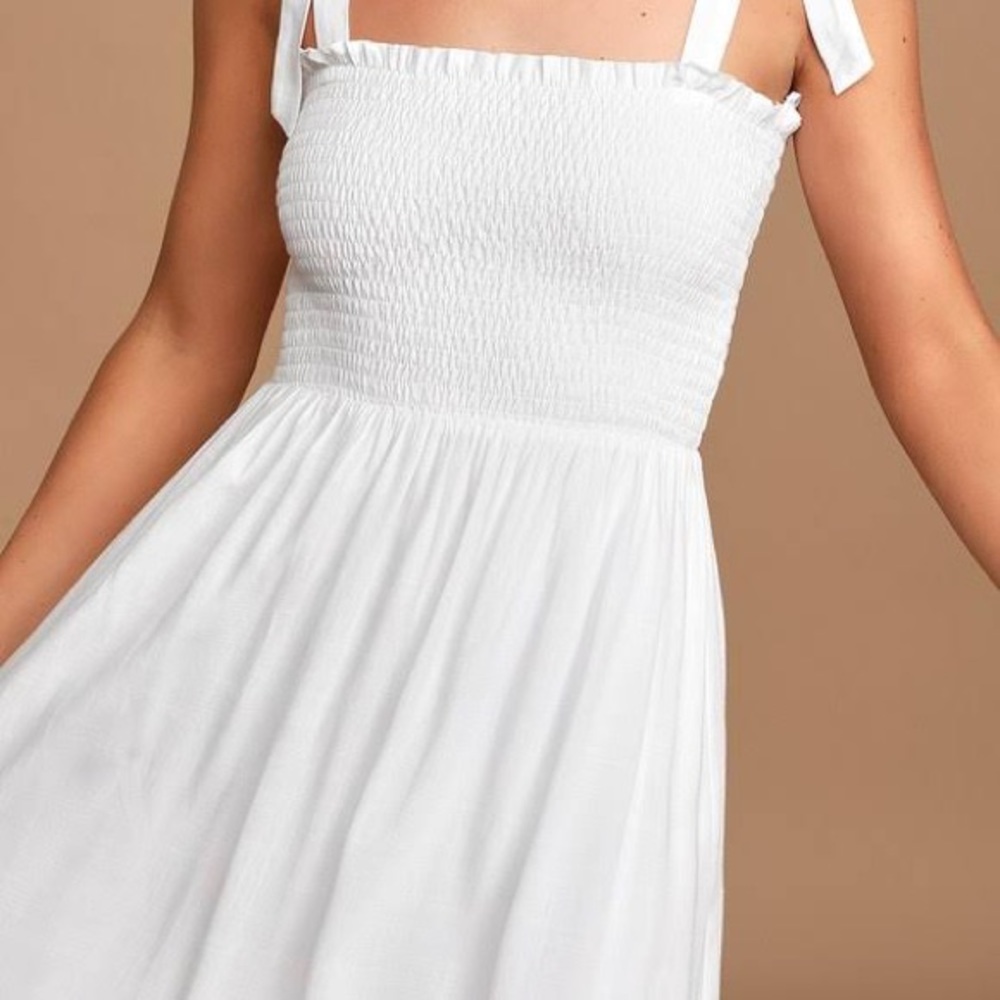 ISO FOR COSPLAY WHITE DRESSES - Picture 4 of 5